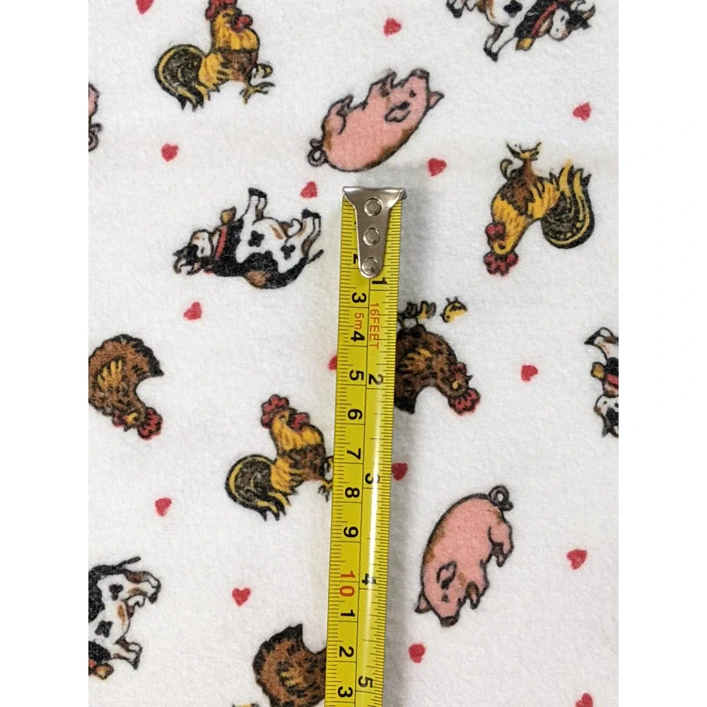 Vintage Farm Animals Novelty Print Cotton Flannel Fabric Pigs‎ Cows Roosters